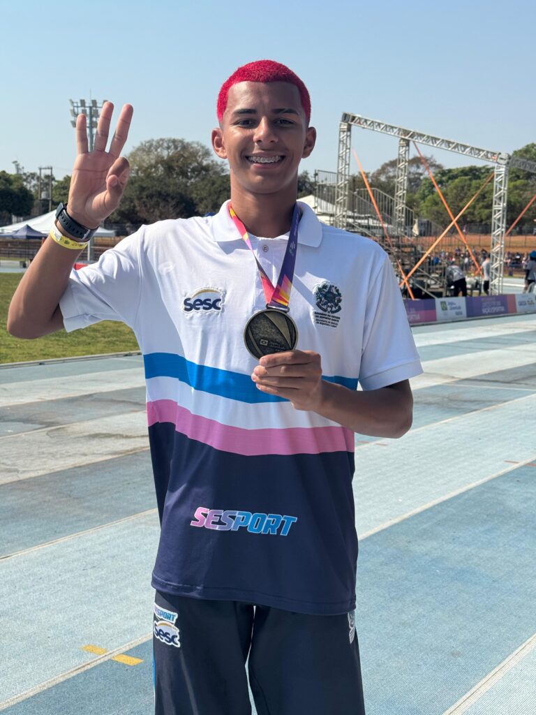 Davi Gabriel Bastos da Silva, medalha de ouro na modalidade de marcha atlética nos Jogos da Juventude em Brasília