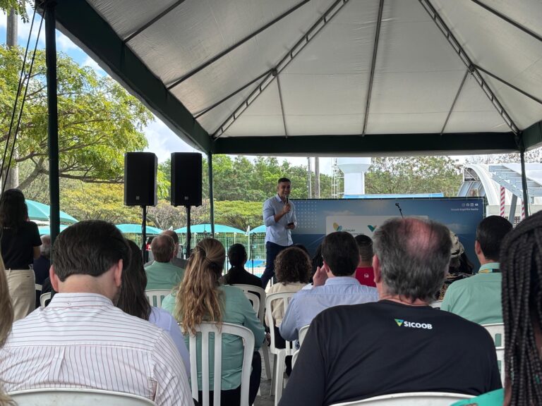 Inauguração da usina fotovoltaica na Estação Conhecimento Serra. Foto Naira Pinudo.JPG 01