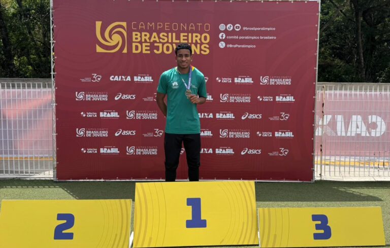 Educandos da Estação Conhecimento Serra participantes do Campeonato Brasileiro de Jovens de Atletismo Paralímpico em SP