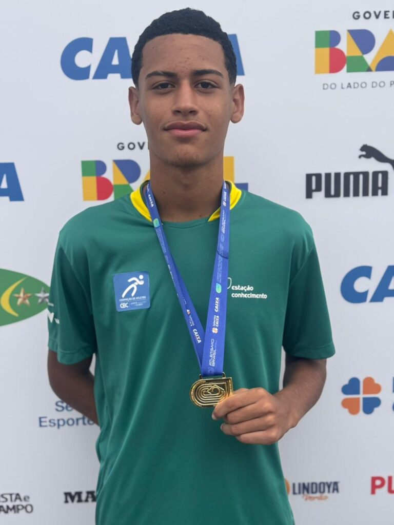 Educandos de atletismo Adryan Moreira