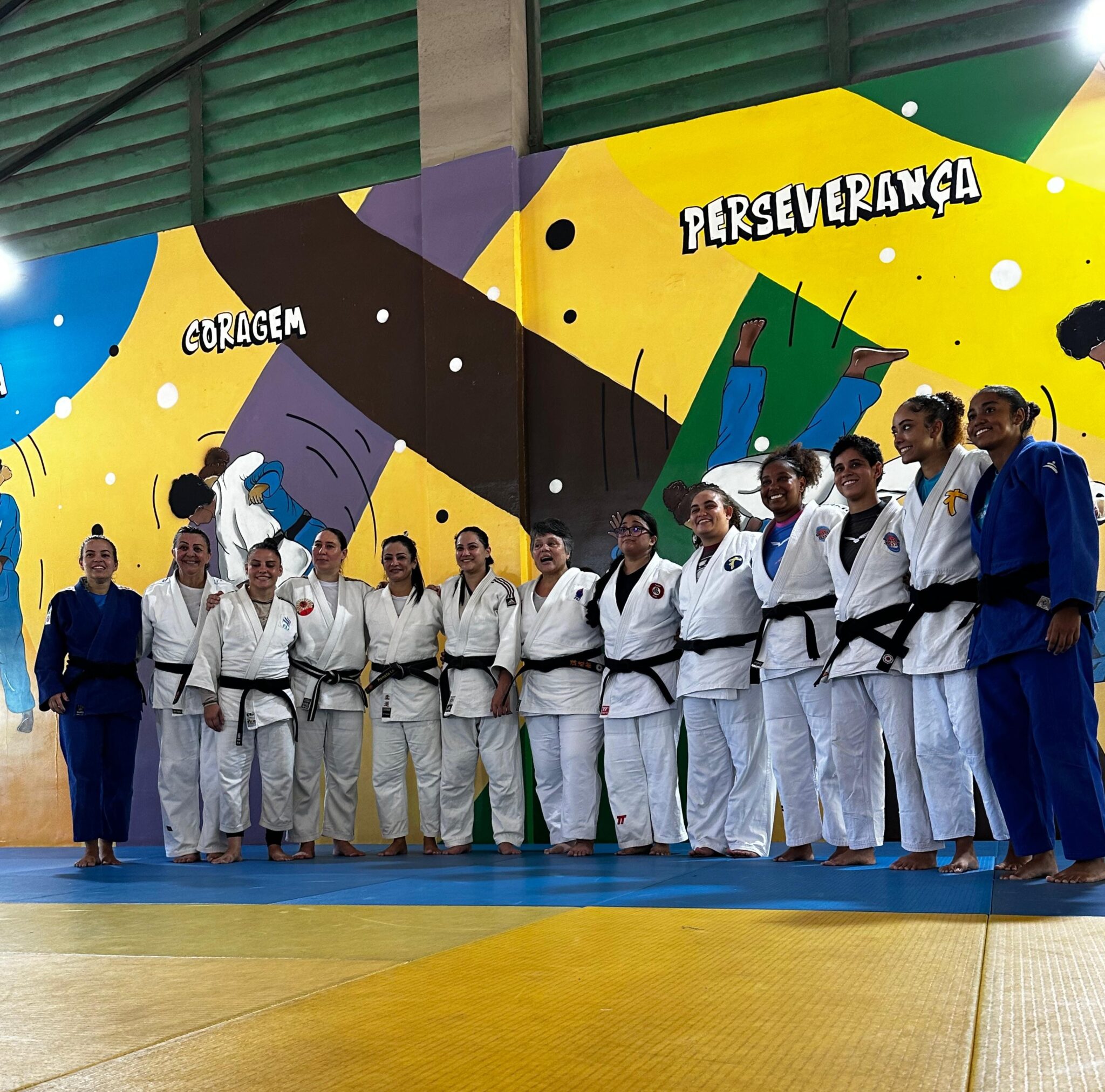 Estação Conhecimento Serra celebra o Dia da Mulher com treino de judô feminino